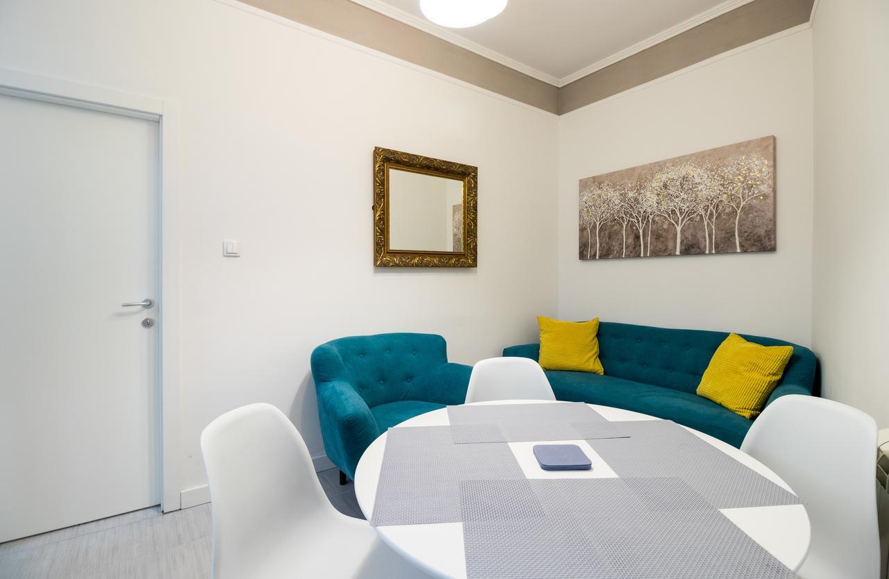 Comfortable & Lovely Apartment Belgrad Exteriör bild