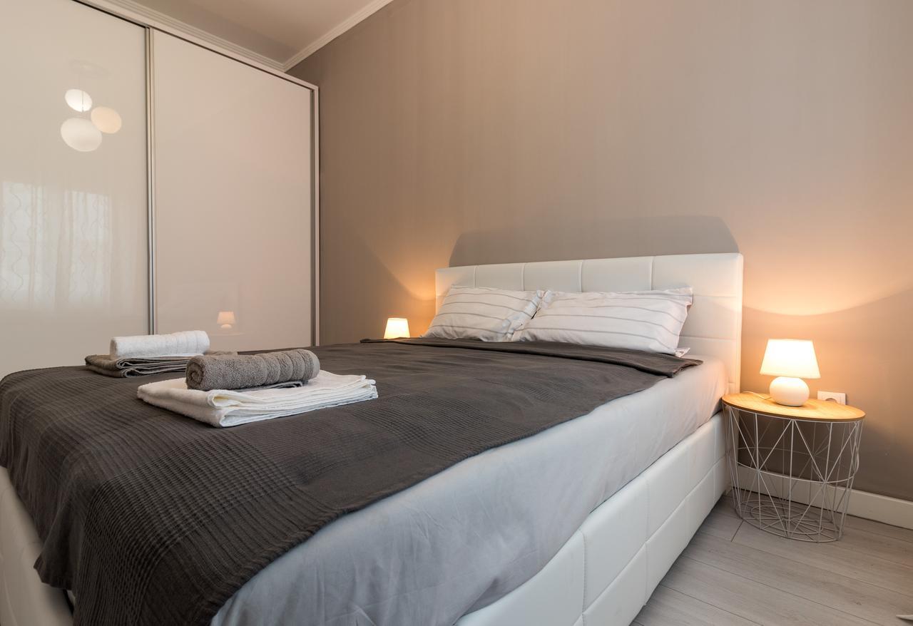 Comfortable & Lovely Apartment Belgrad Exteriör bild