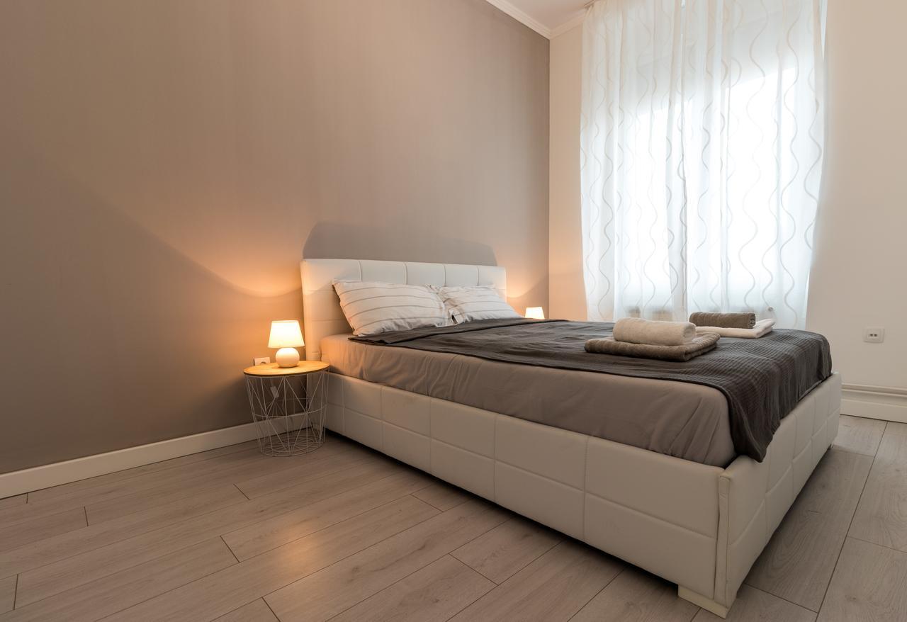 Comfortable & Lovely Apartment Belgrad Exteriör bild