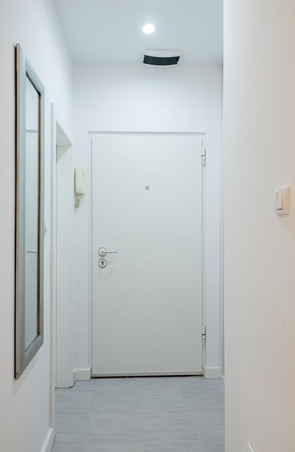 Comfortable & Lovely Apartment Belgrad Exteriör bild