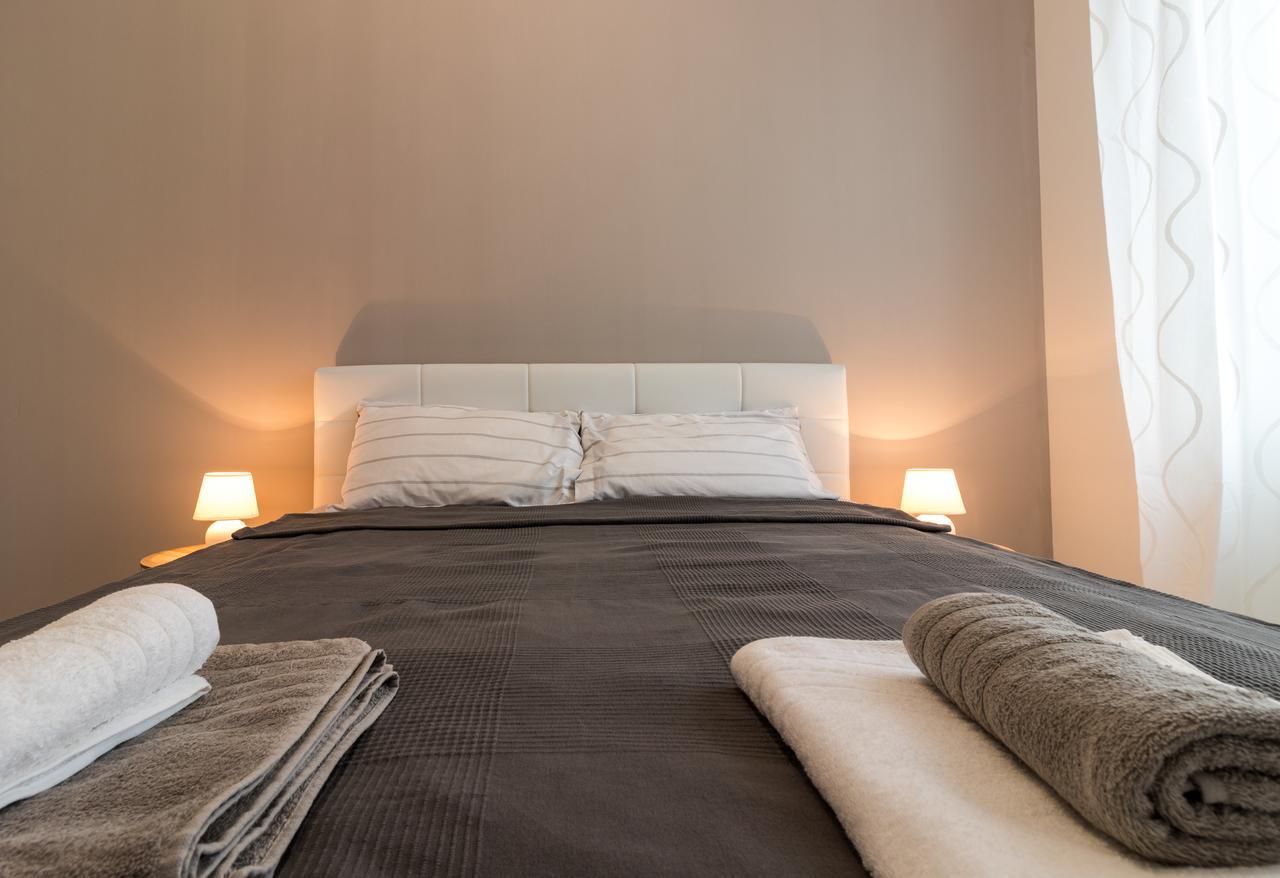 Comfortable & Lovely Apartment Belgrad Exteriör bild