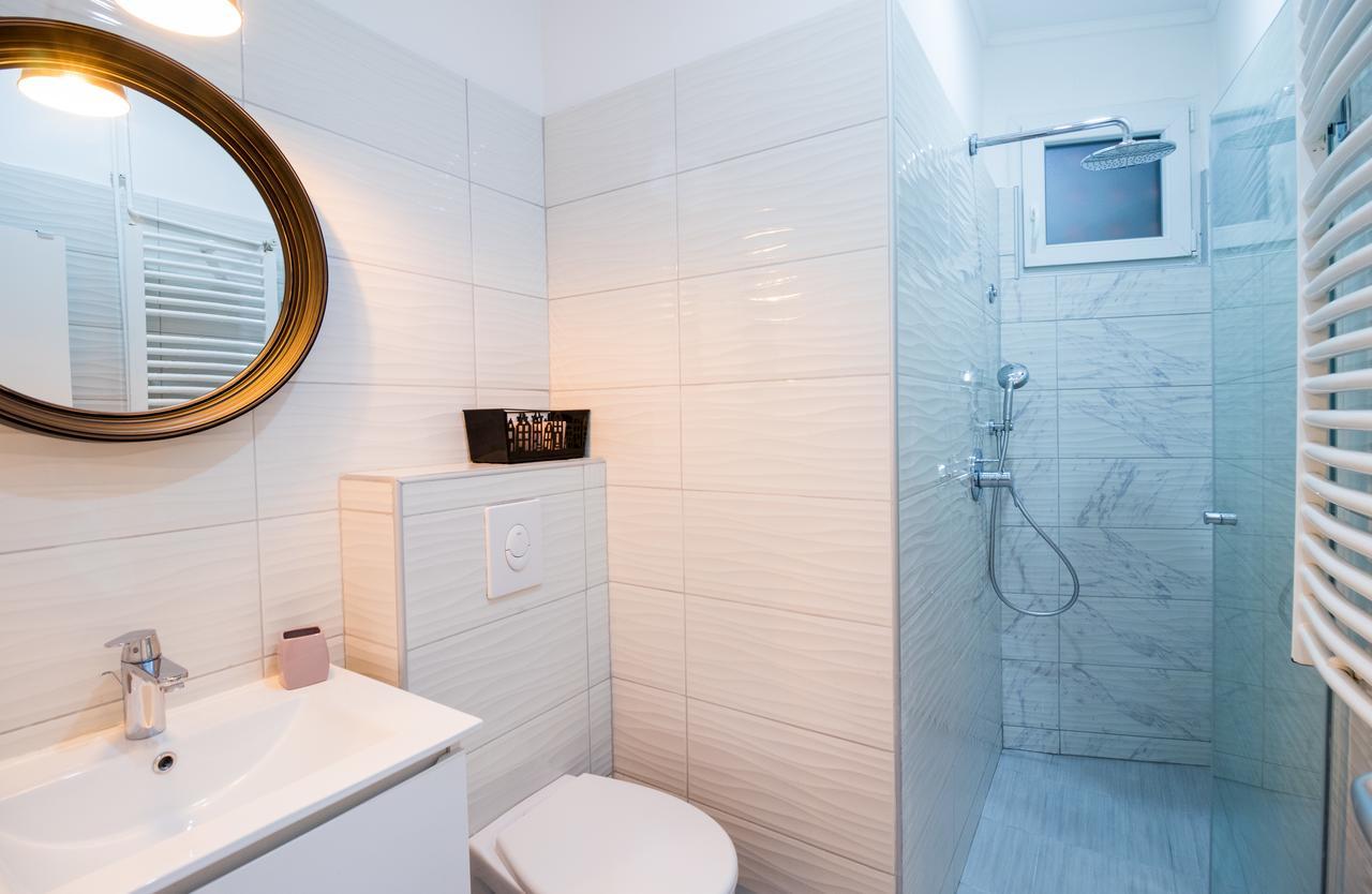 Comfortable & Lovely Apartment Belgrad Exteriör bild